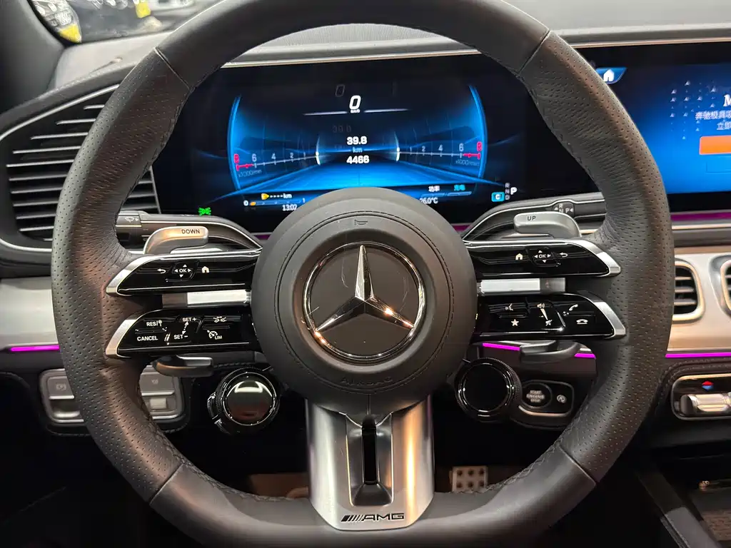Mercedes-Benz GLE Coupe AMG 2025 — фото 11