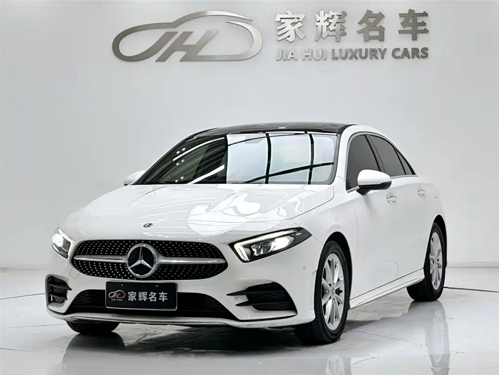 Mercedes-Benz A-Class 2019 — фото 1