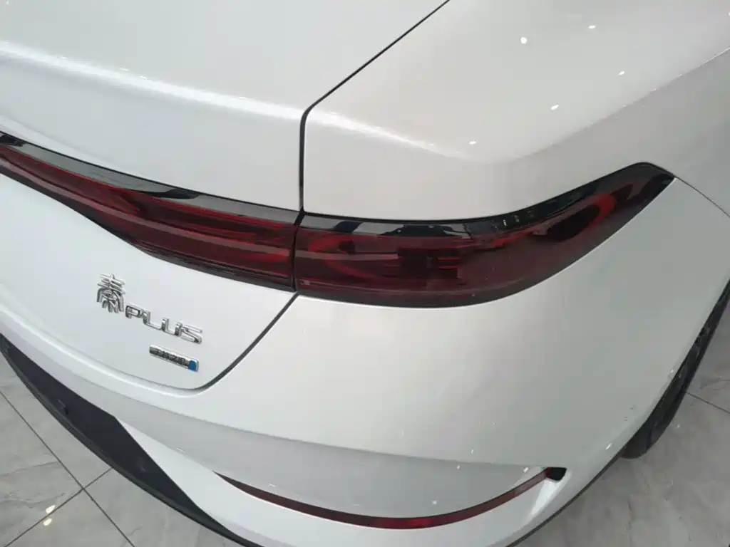 BYD Qin PLUS 2025 — фото 8