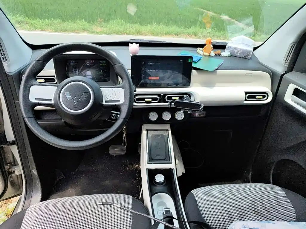 Wuling Hongguang MINIEV 2024