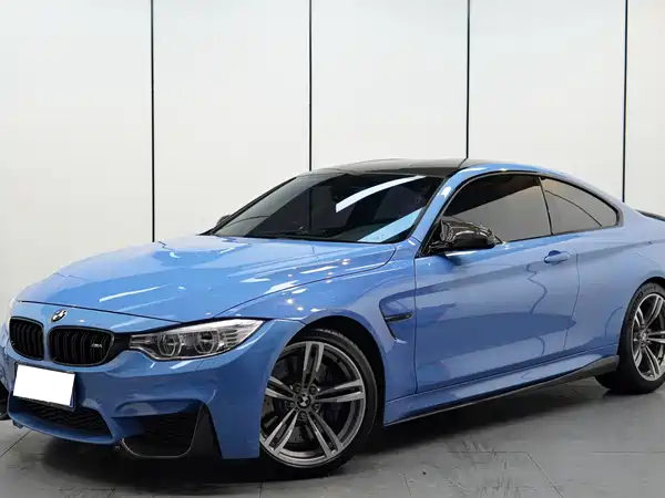 BMW M4 2015