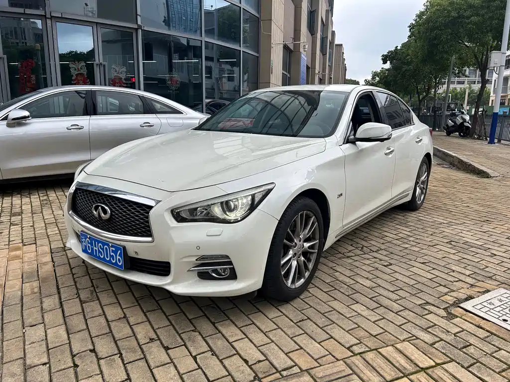 Infiniti Q50L 2017