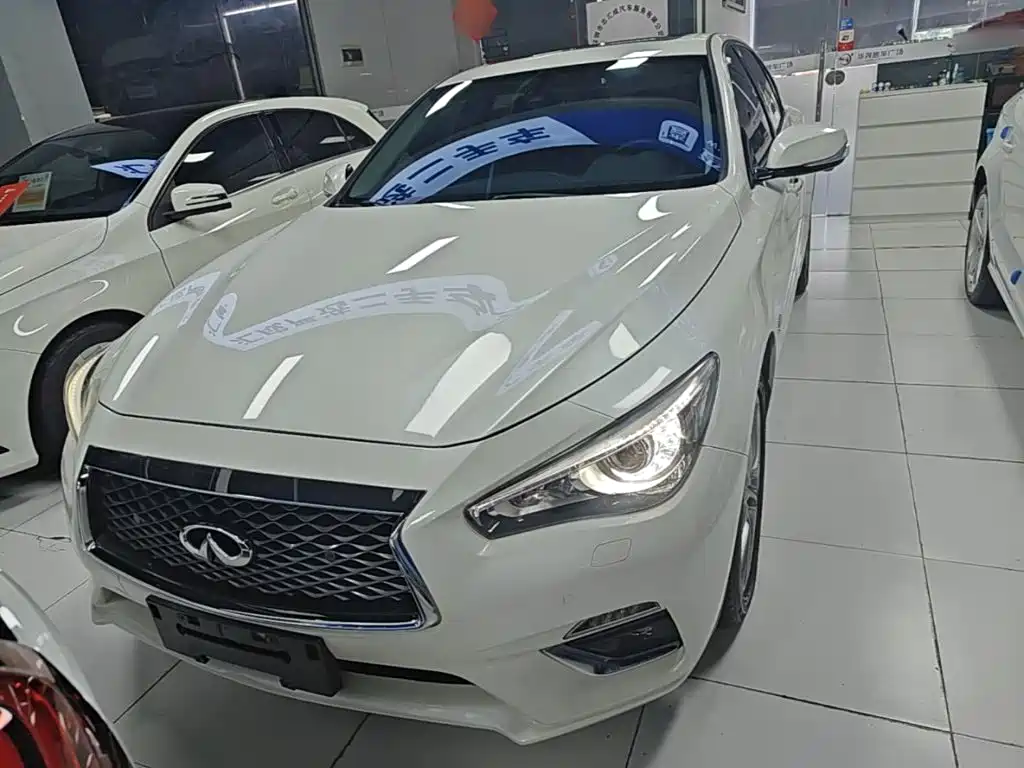 Infiniti Q50L 2018