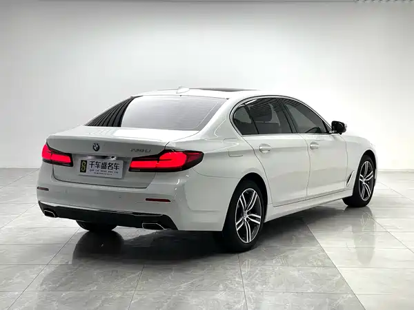BMW 5 Series 2021