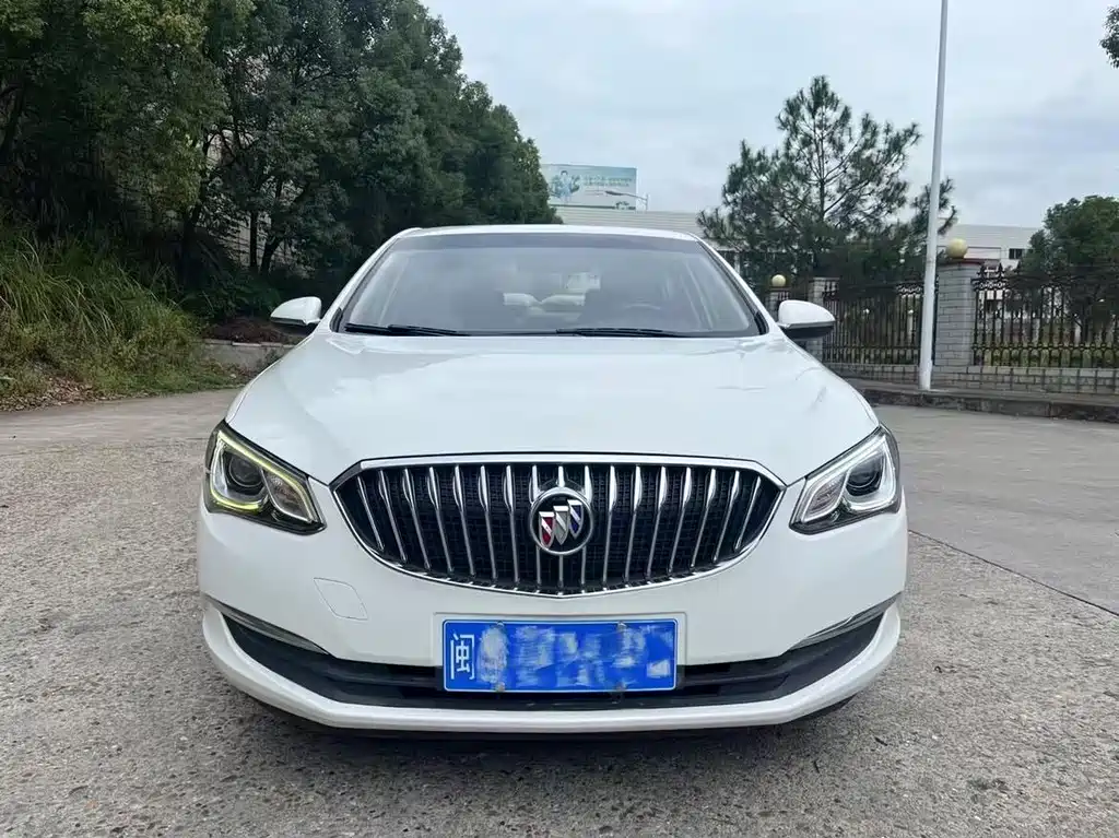 Buick Excelle 2017 — фото 2