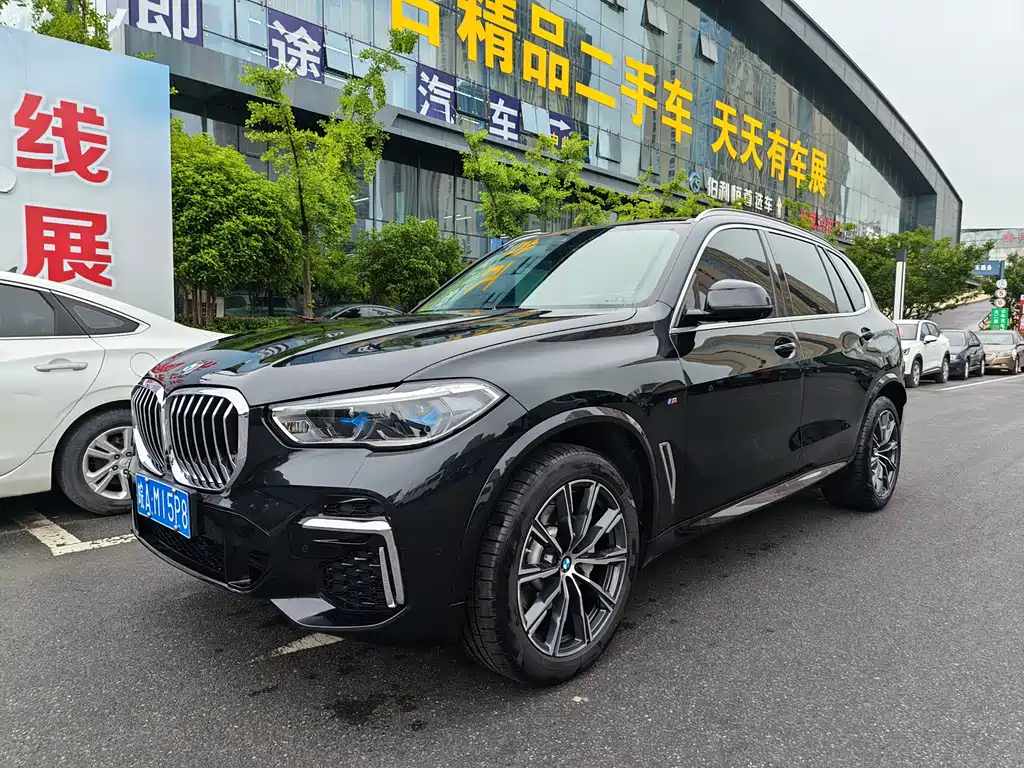 BMW X5 2023 — фото 1