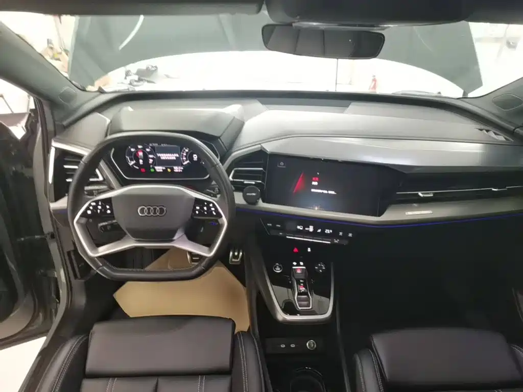 Audi Q4 E-Tron 2024 — фото 10