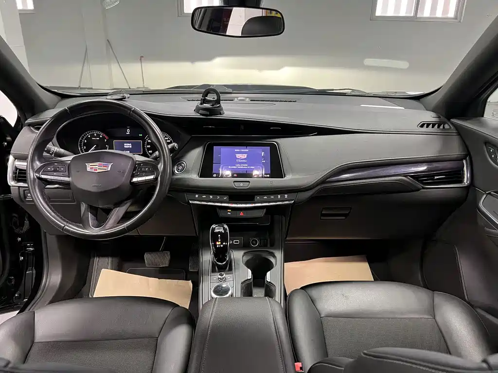 Cadillac XT4 2021 — фото 15