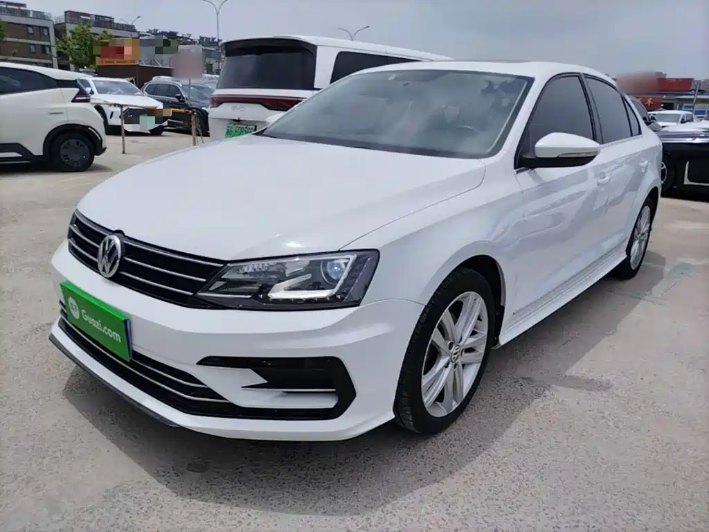 Volkswagen Sagitar 2019
