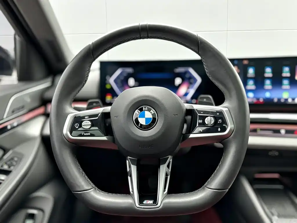 BMW 5 Series 2025