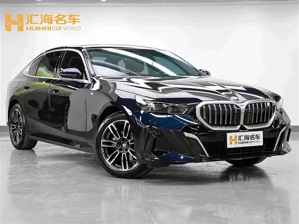 BMW 5 Series 2025