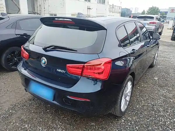 BMW 1 Series 2015