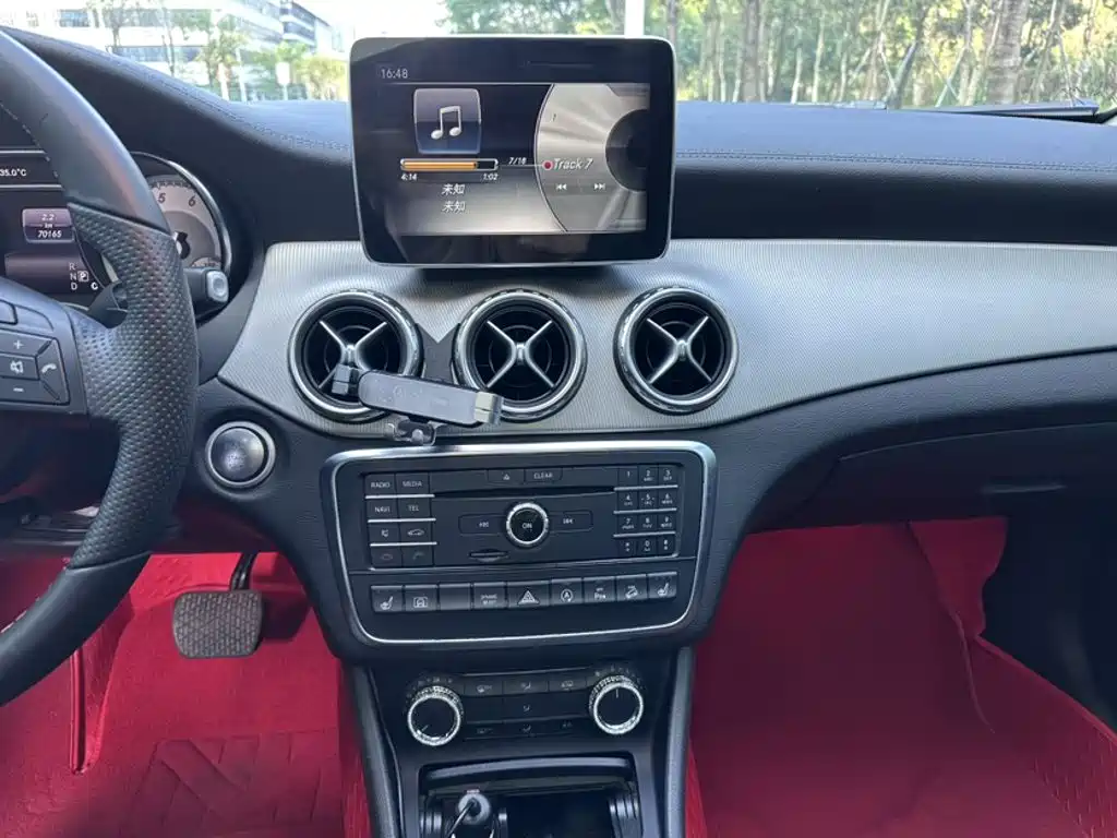 Mercedes-Benz GLA 2016 — фото 6