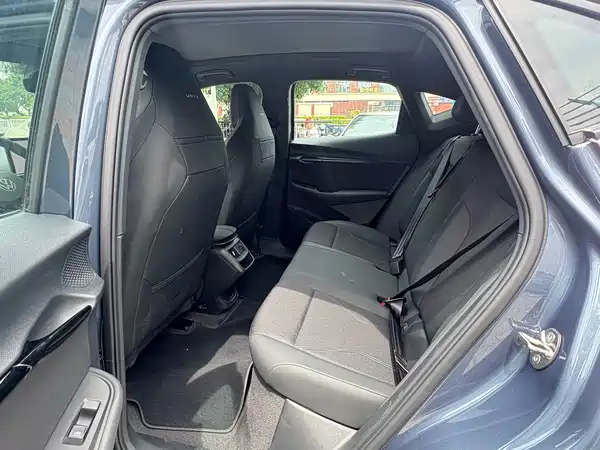 Volkswagen Distinctive 06 2025