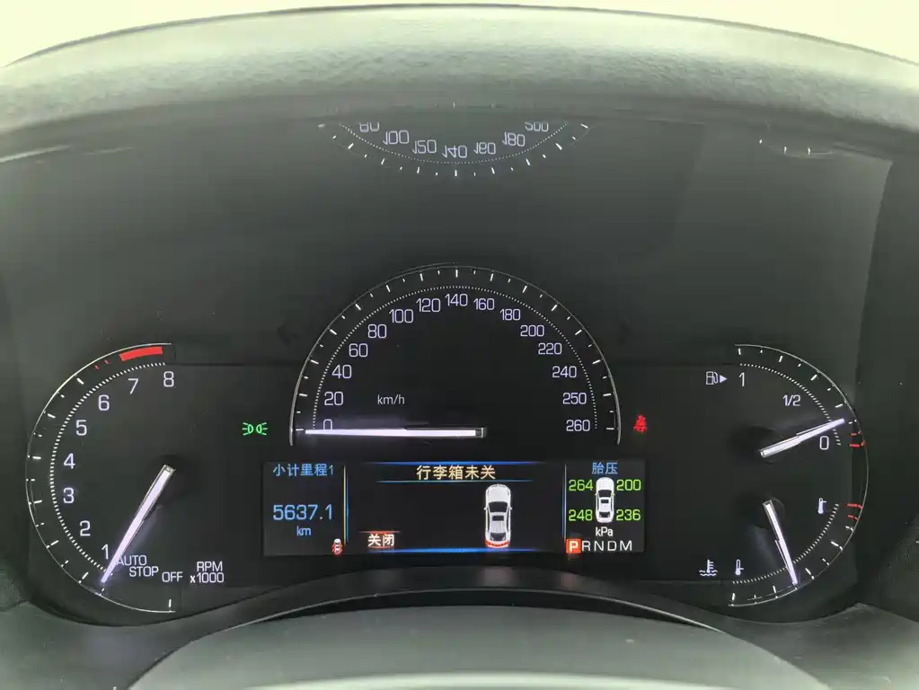 Cadillac ATS-L 2019 — фото 15
