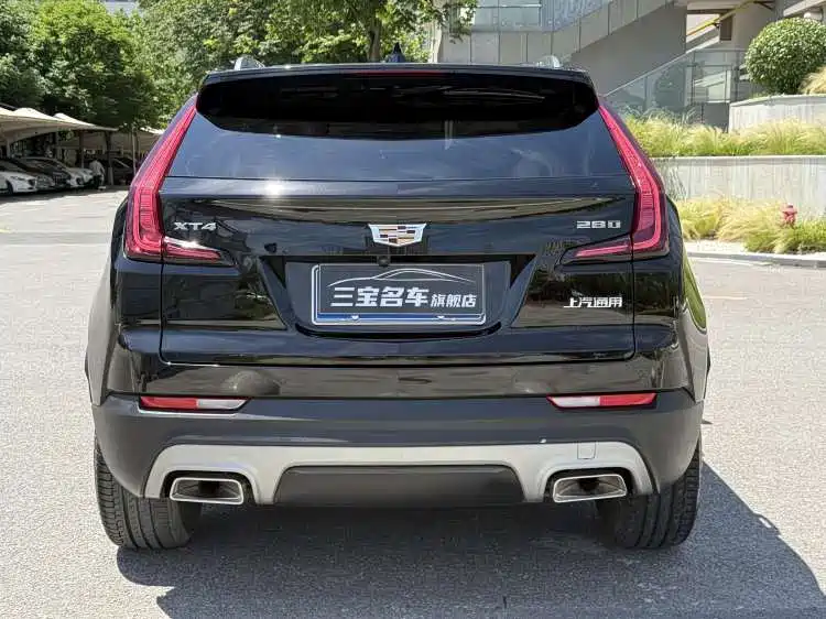 Cadillac XT4 2020 — фото 5