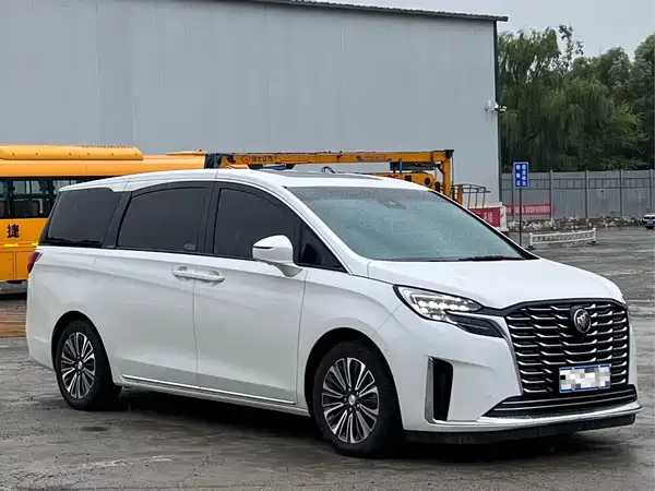 Buick GL8 2023