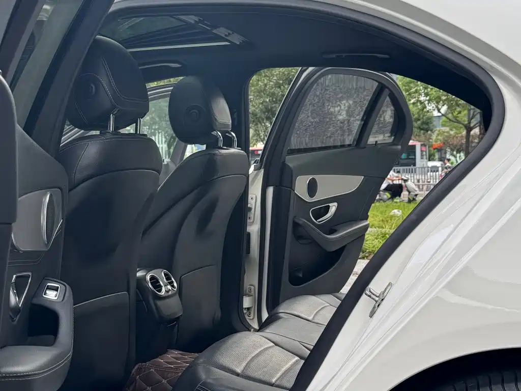 Mercedes-Benz C-Class 2015 — фото 11