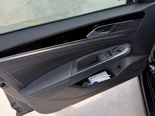 Volkswagen Passat 2025