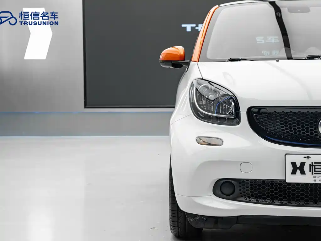 smart Fortwo 2017 — фото 9