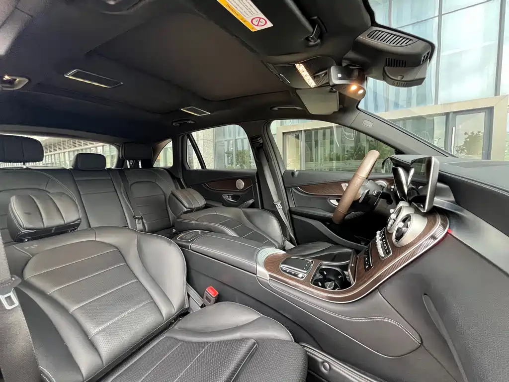 Mercedes-Benz GLC 2020 — фото 14