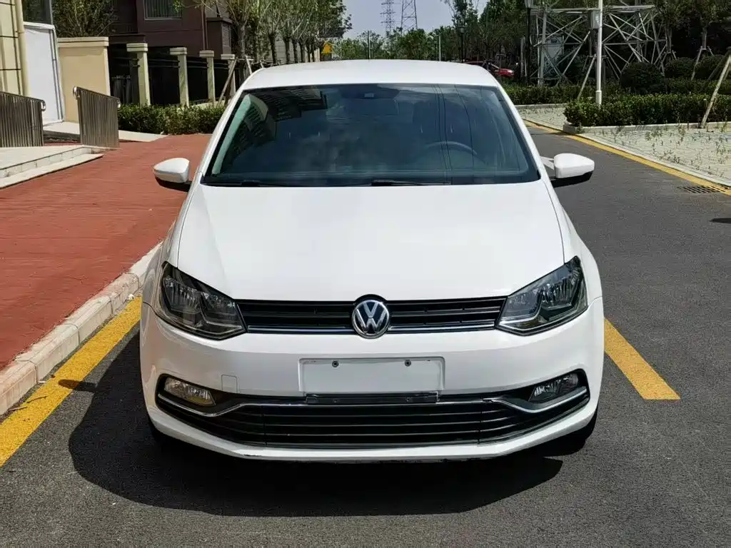Volkswagen Polo 2015 — фото 3