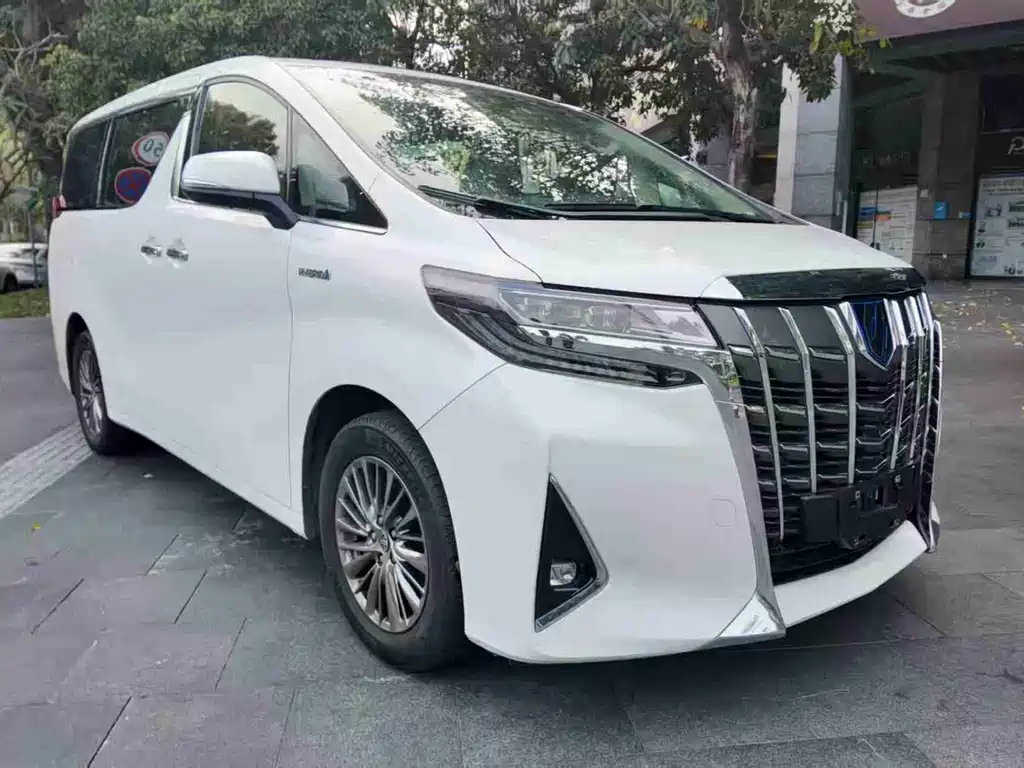 Toyota Alphard 2022 — фото 3