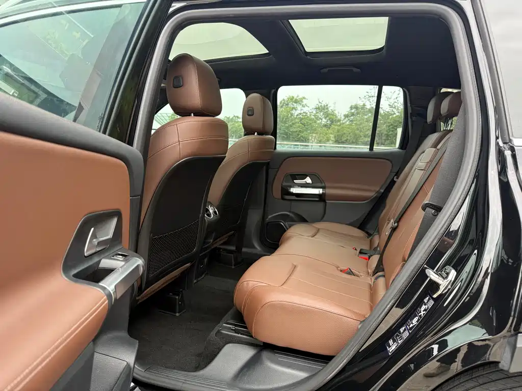 Mercedes-Benz GLB 2021