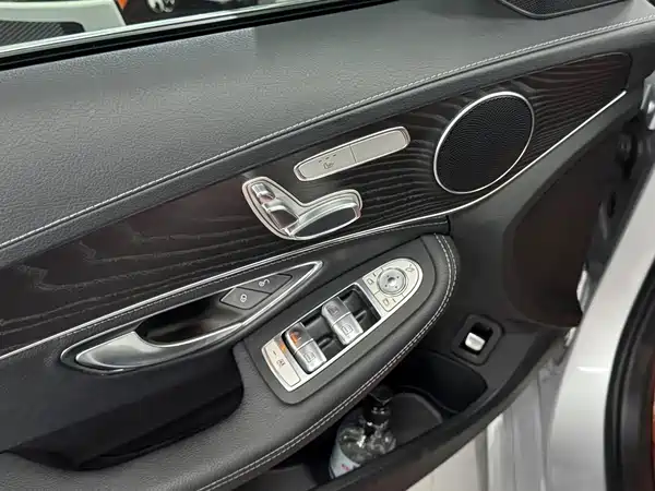 Mercedes-Benz C-Class 2019