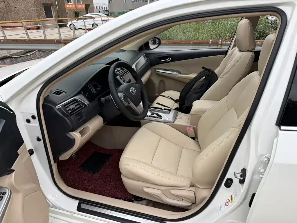 Toyota Camry 2013