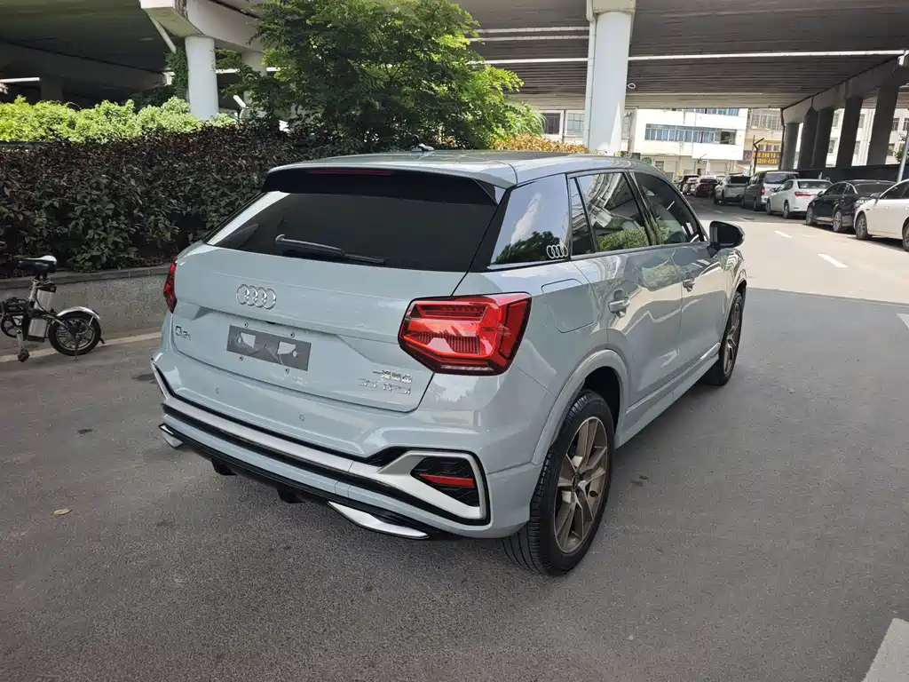 Audi Q2L 2022