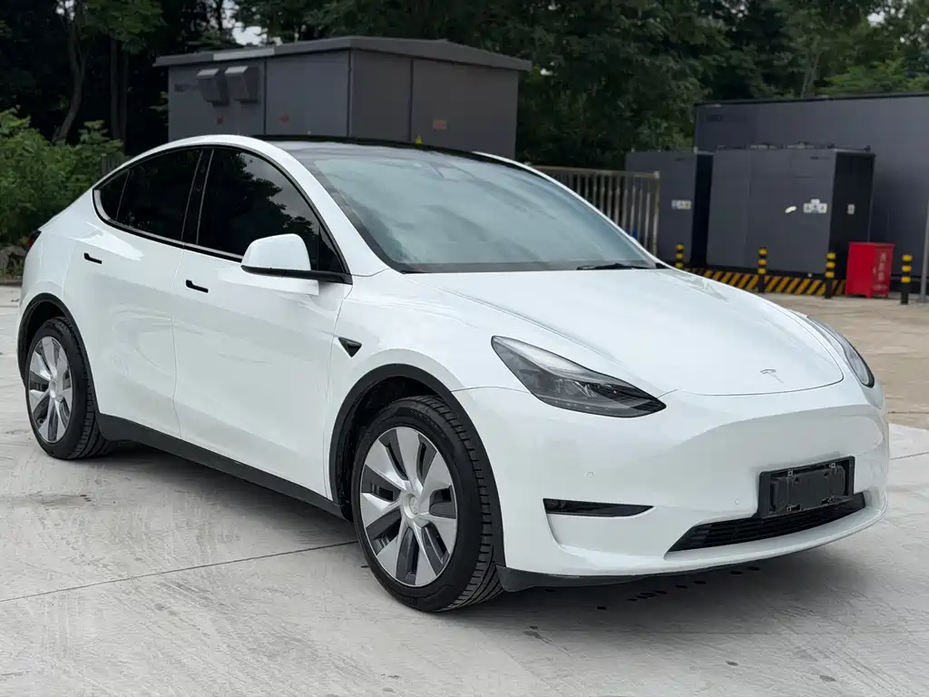 Tesla Model Y 2022 — фото 1