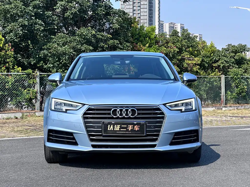 Audi A4L 2018 — фото 2