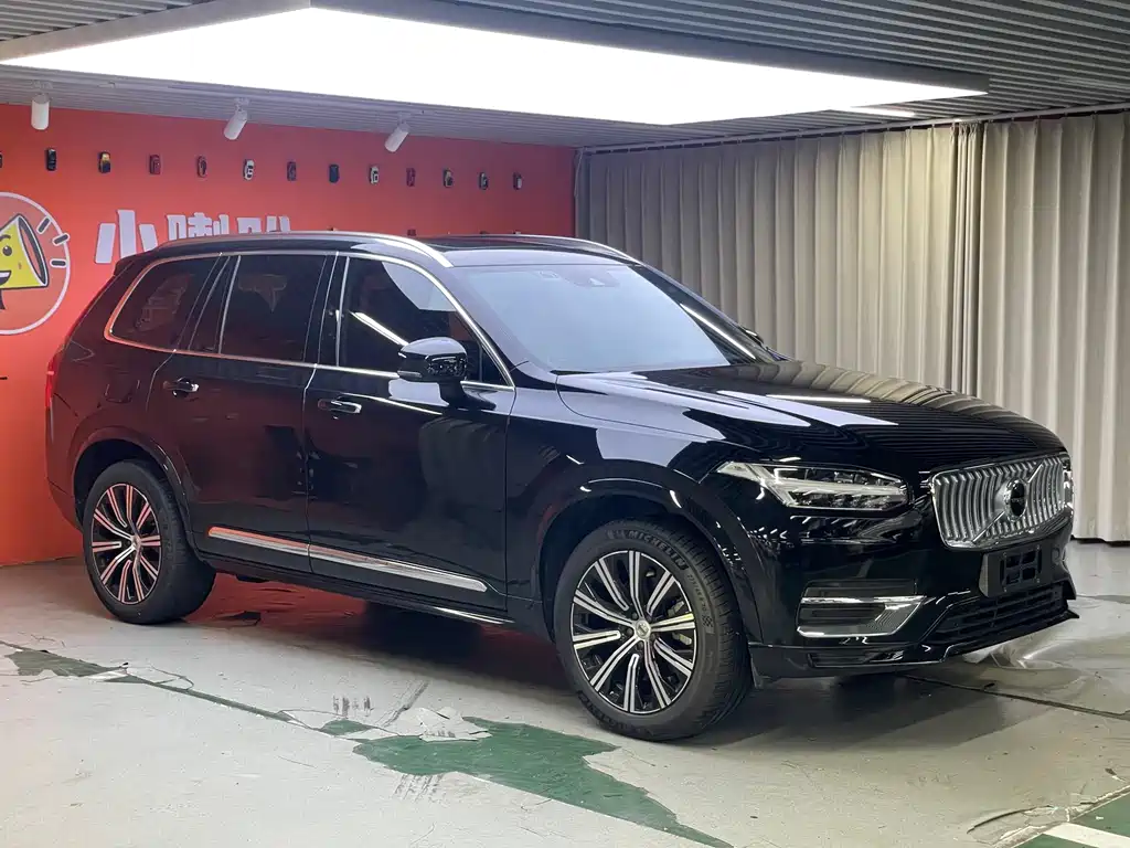 Volvo XC90 2022 — фото 3