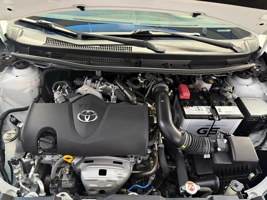 Toyota Yaris L 2022 — фото 23
