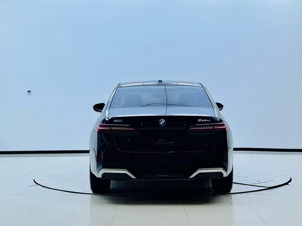 BMW 5 Series 2024