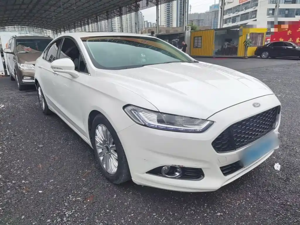 Ford Mondeo 2015 — фото 4
