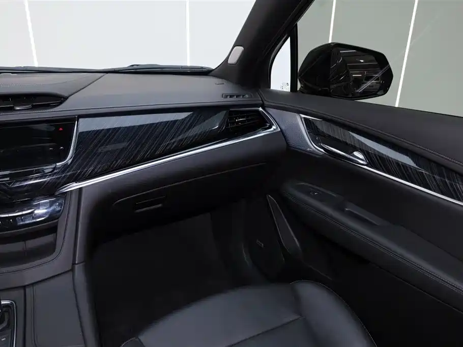 Cadillac XT6 2023 — фото 19