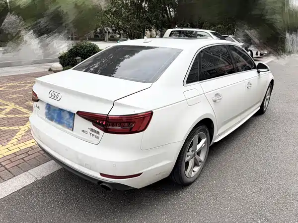 Audi A4L 2017