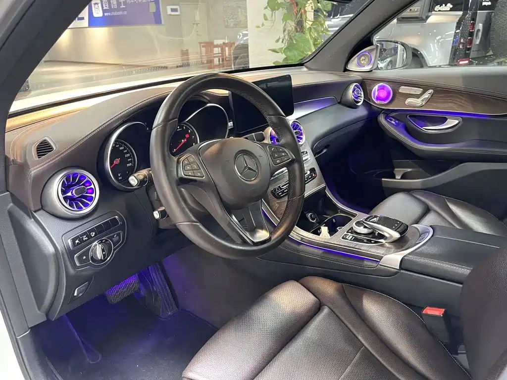 Mercedes-Benz GLC 2016