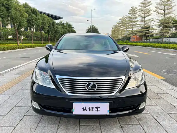 Lexus LS 2006