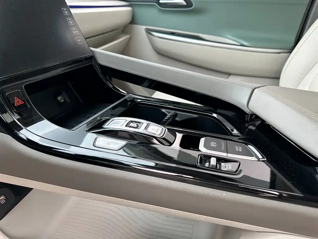 Hyundai Custo 2023 — фото 15