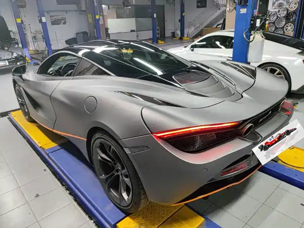 McLaren 720S 2020