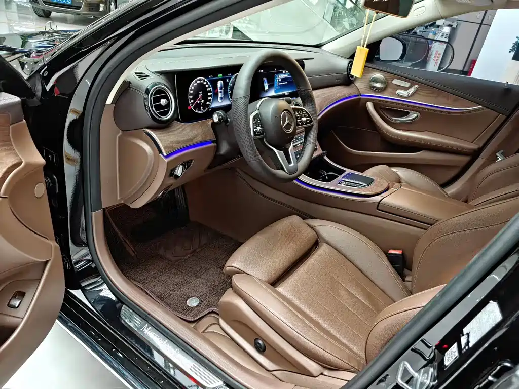 Mercedes-Benz E-Class 2020 — фото 4