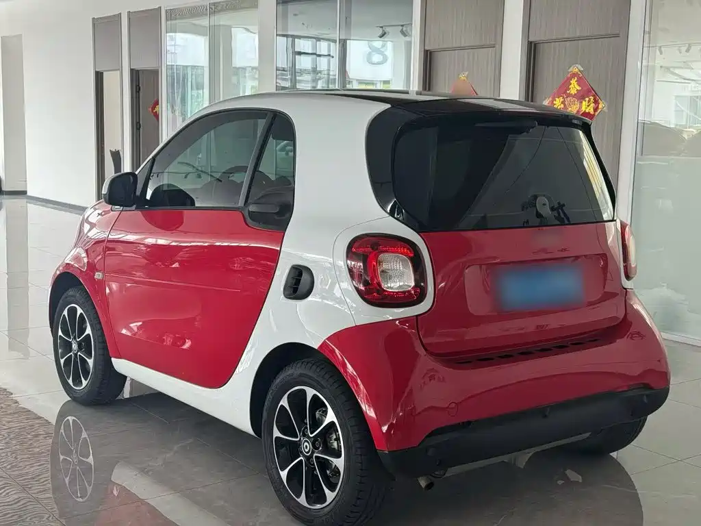 smart fortwo 2017 — фото 3