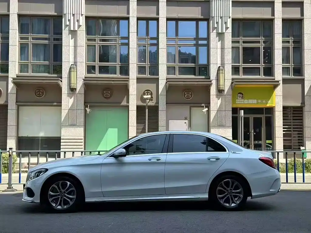 Mercedes-Benz C-Class 2016 — фото 7