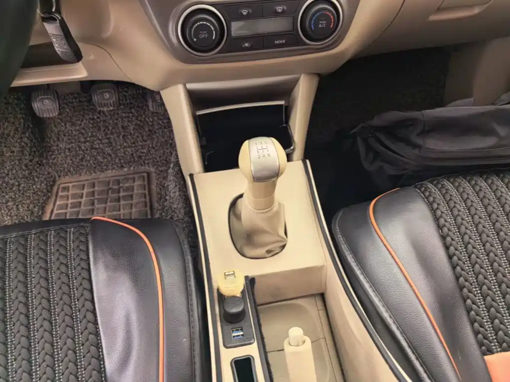 Nissan Sylphy 2015 — фото 14