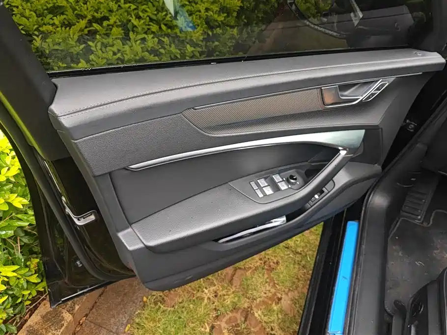 Audi A6L 2024