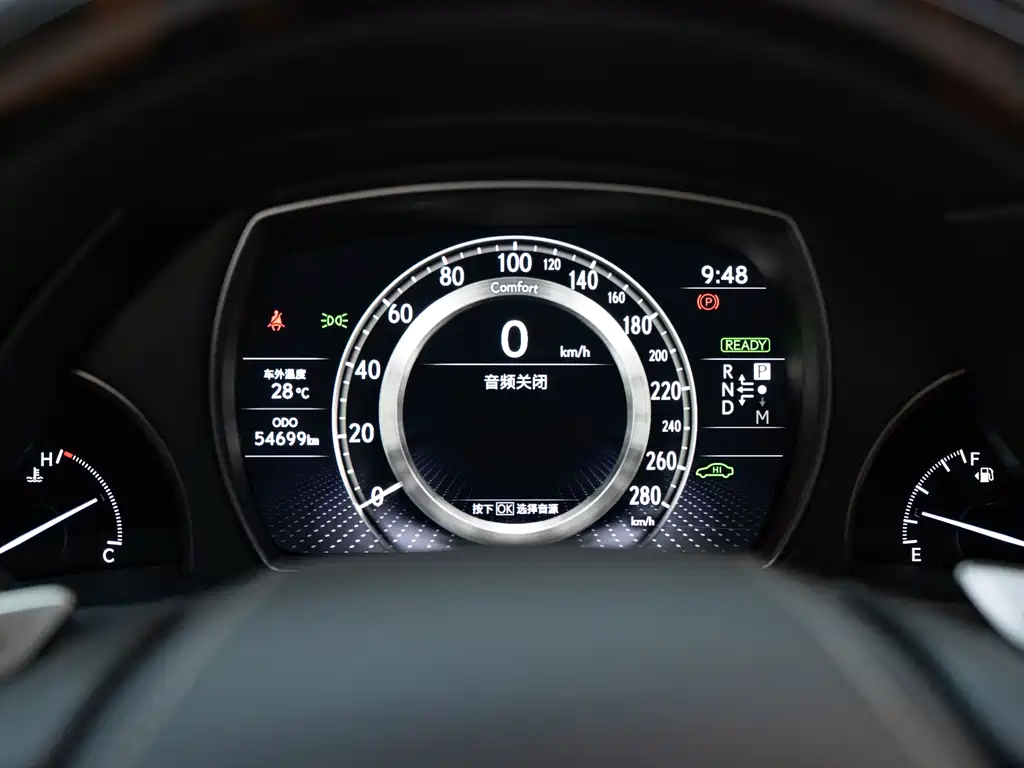 Lexus LS 2021 — фото 24