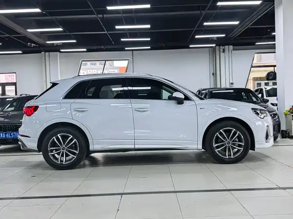 Audi Q3 2023